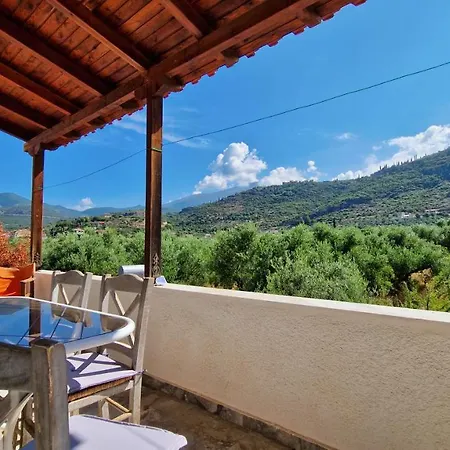 Tettix Apartment Kardamyli