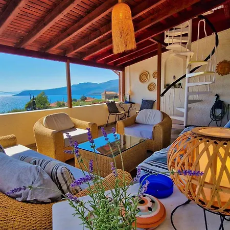 Tettix Apartment Kardamyli